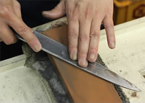 Knife sharpening angle guide – Cutting Edge Knives
