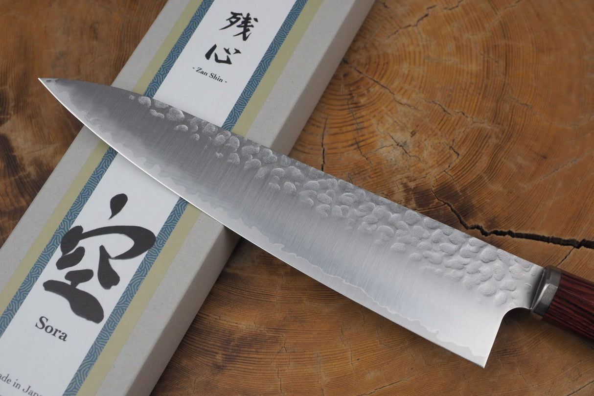 残心 Zan Shin SORA (from Seki) - VG10 Gyuto Chef's Knife Hammered Finish 20cm with Red Laminated Plywood Handle