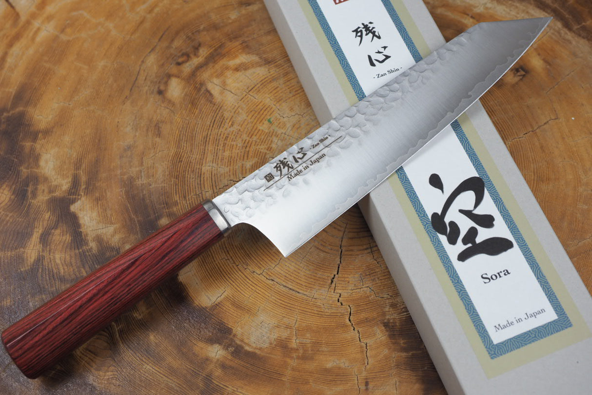 残心 Zan Shin SORA (from Seki) - VG10 Bunka Knife Hammered Finish 18cm with Red Laminated Plywood Handle