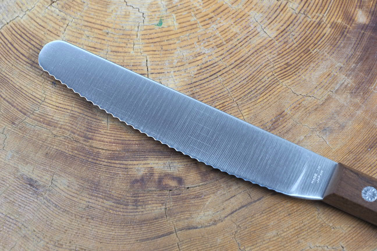 Kanetsune AUS-8 Serrated Blade Spread Knife 11cm