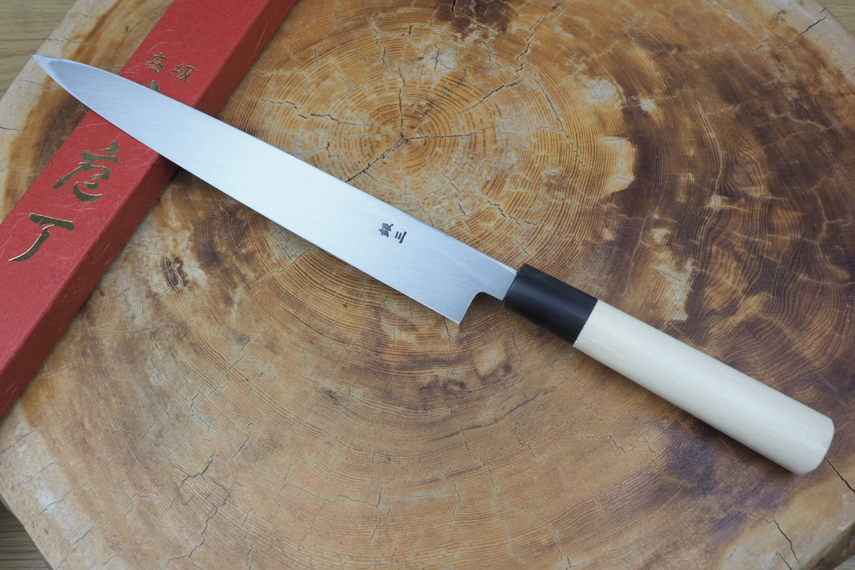 Sakai Jikko "Ginsan" Silver-3 Steel Sashimi Yanagiba Knife (24cm/27cm/30cm)