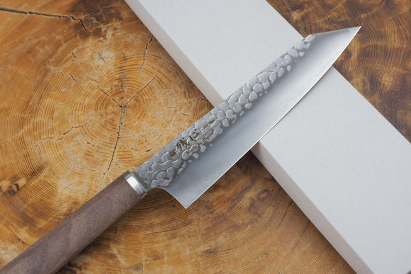 残心 Zan Shin SORA (from Seki) - VG10 Bunka (K-tip) Hammered Finish Knife with Walnut Handle 16.5cm