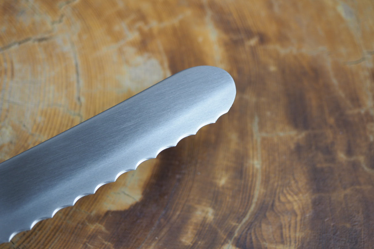 Nisaku Serrated Bread Knife 33cm