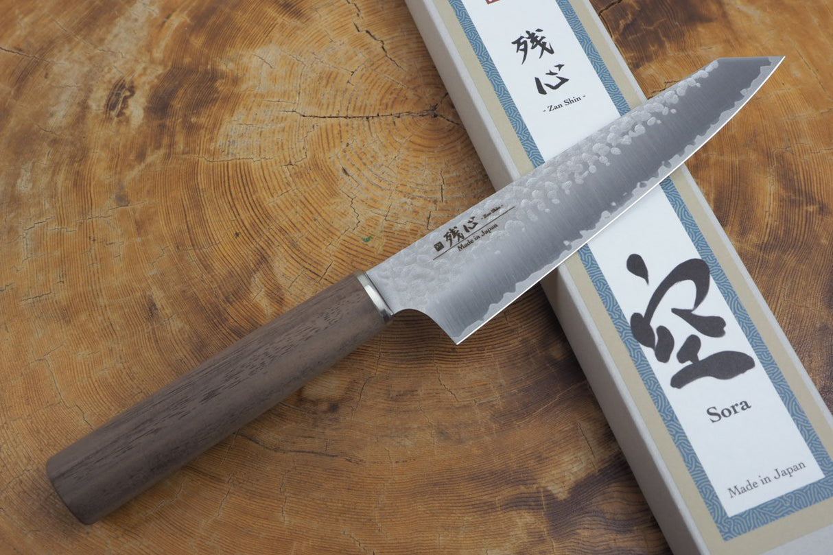 残心 Zan Shin SORA (from Seki) - VG10 Bunka (K-tip) Hammered Finish with Walnut Handle 15cm