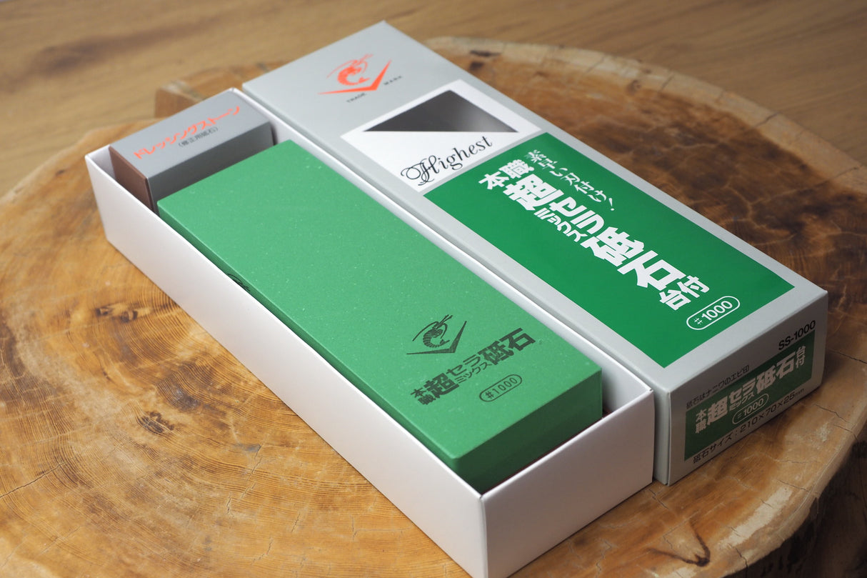 Naniwa shrimp mark super ceramic whetstone #1000 holder and surface fixing stone #600 included