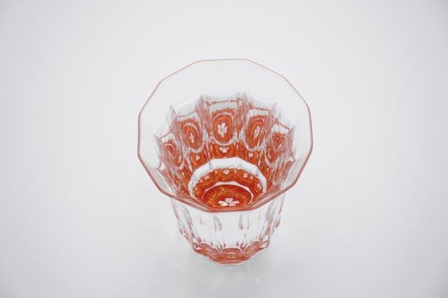 "Raden" Lacquer Coated Glass 150ml - Kaleidoscope Glass with Cherry Blossoms Pattern (gold-red)