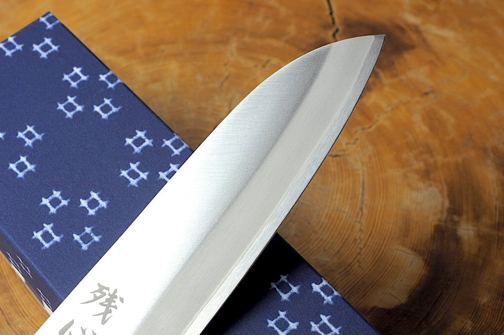 残心 Zan Shin REN (from Seki) - Blue Super steel Santoku with Japanese Oak Handle 18cm