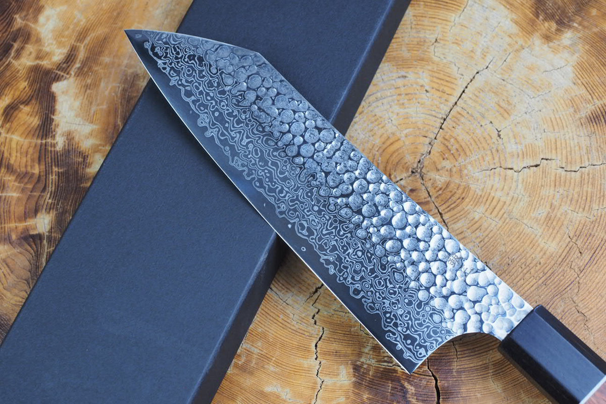 残心 Zan Shin® San - Ginsan Silver-3 Steel Nickel Damascus Santoku 17cm