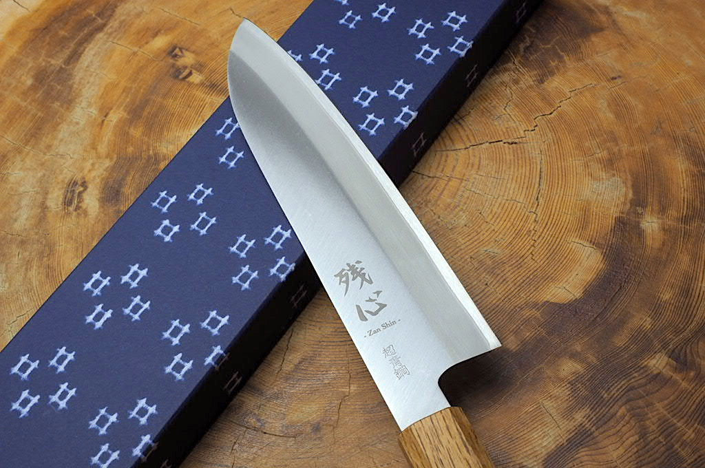 残心 Zan Shin REN (from Seki) - Blue Super steel Santoku with Japanese Oak Handle 18cm