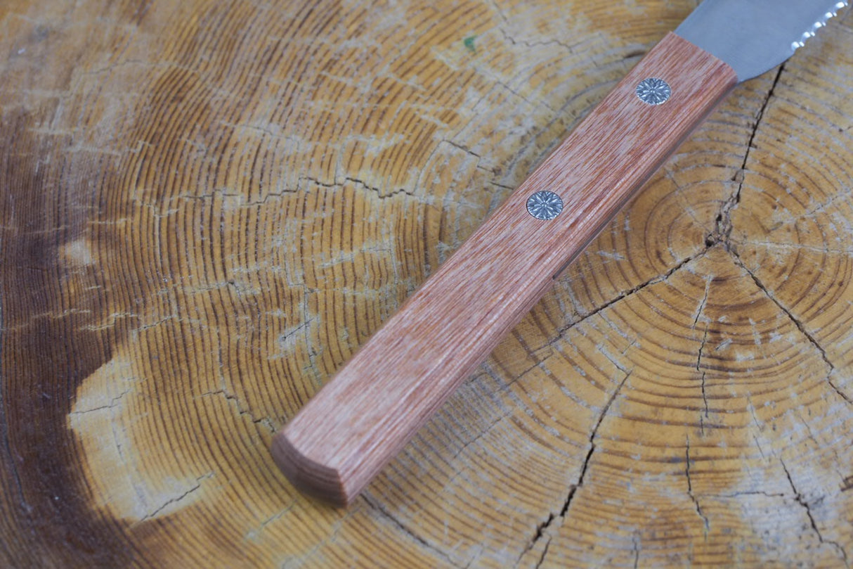 Kanetsune AUS-8 Serrated Blade Spread Knife 11cm Red Plywood Handle