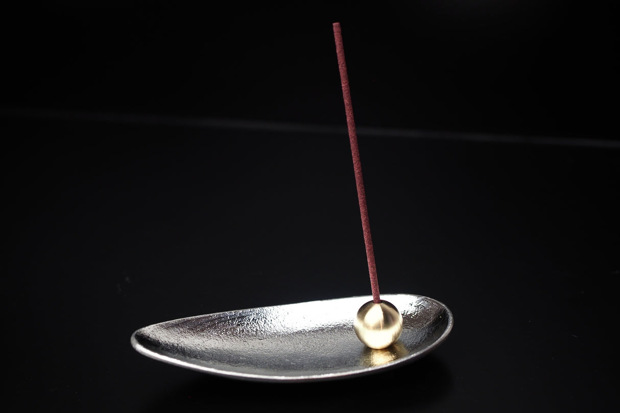 Nousaku - Tin Incense Holder (bamboo leaf shape)