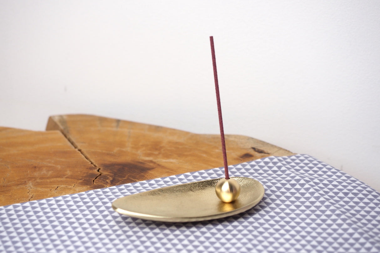 Nousaku - Brass Incense Holder (bamboo leaf shape)