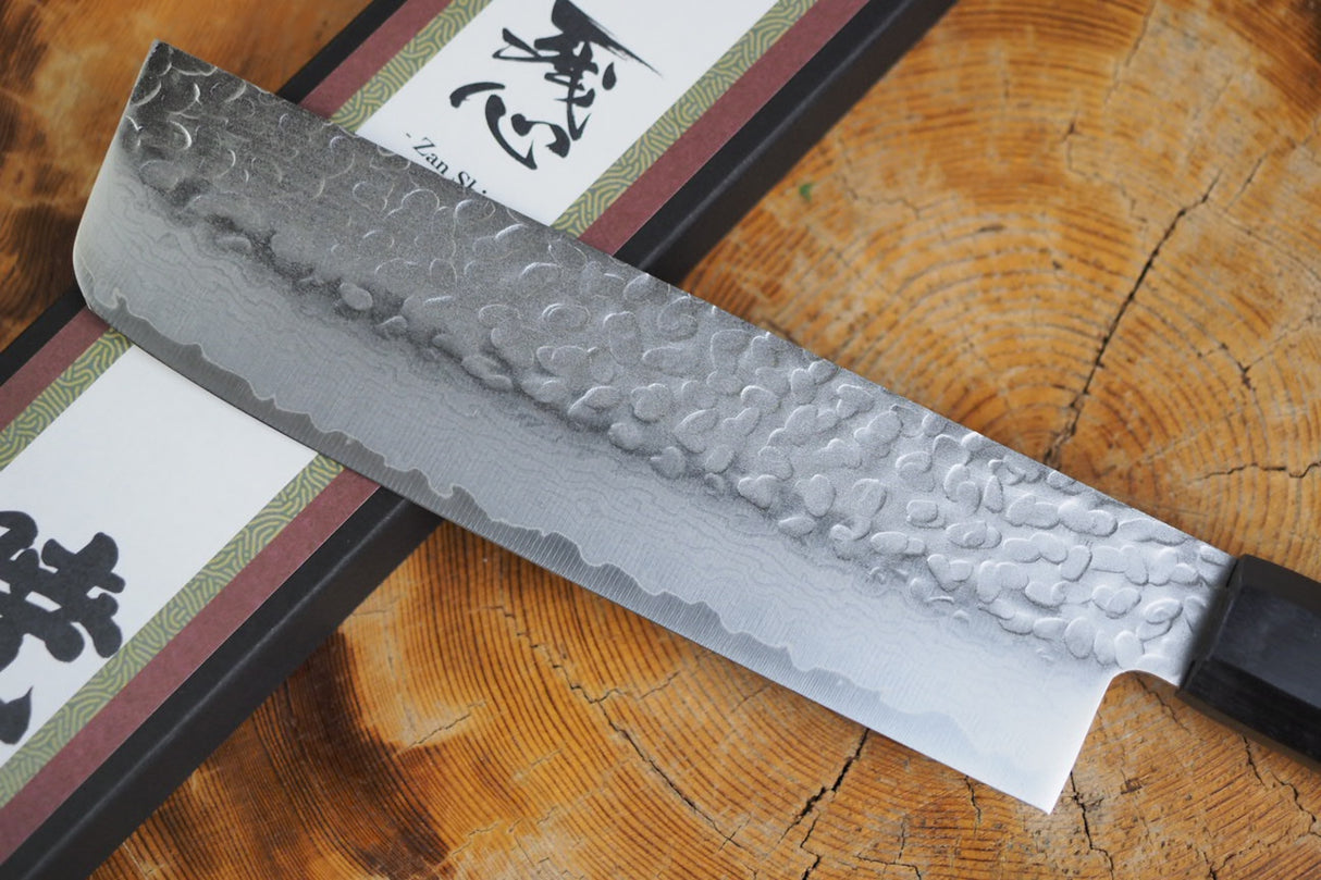 残心 Zan Shin® Akatsuki (from Seki) - VG10 Nakiri Knife Damascus Hammered Finish 17cm with Mahogany Handle