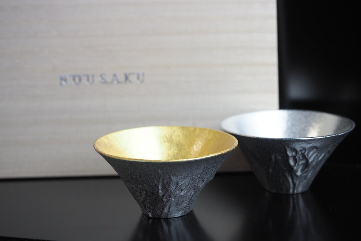 Nousaku - Mt.Fuji Sake Cup Gift Set (Silver outer - Silver inner & Silver outer - Gold inner)