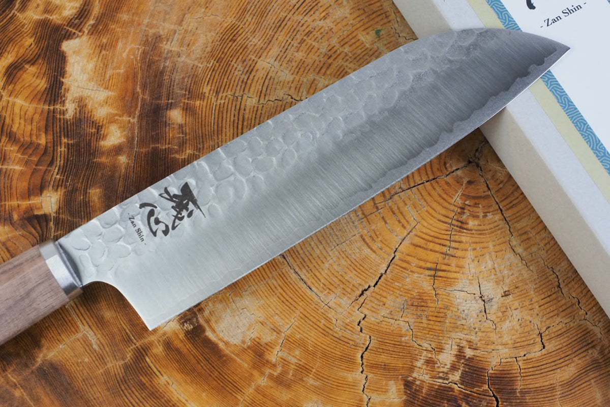 残心 Zan Shin® SORA (from Seki) - VG10 Santoku Hammered Finish with Walnut Handle 16.5cm