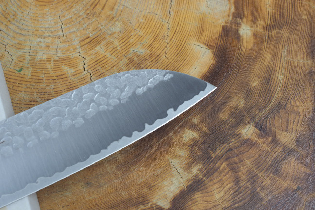 残心 Zan Shin SORA (from Seki) - VG10 Santoku Hammered Finish with Walnut Handle 16.5cm