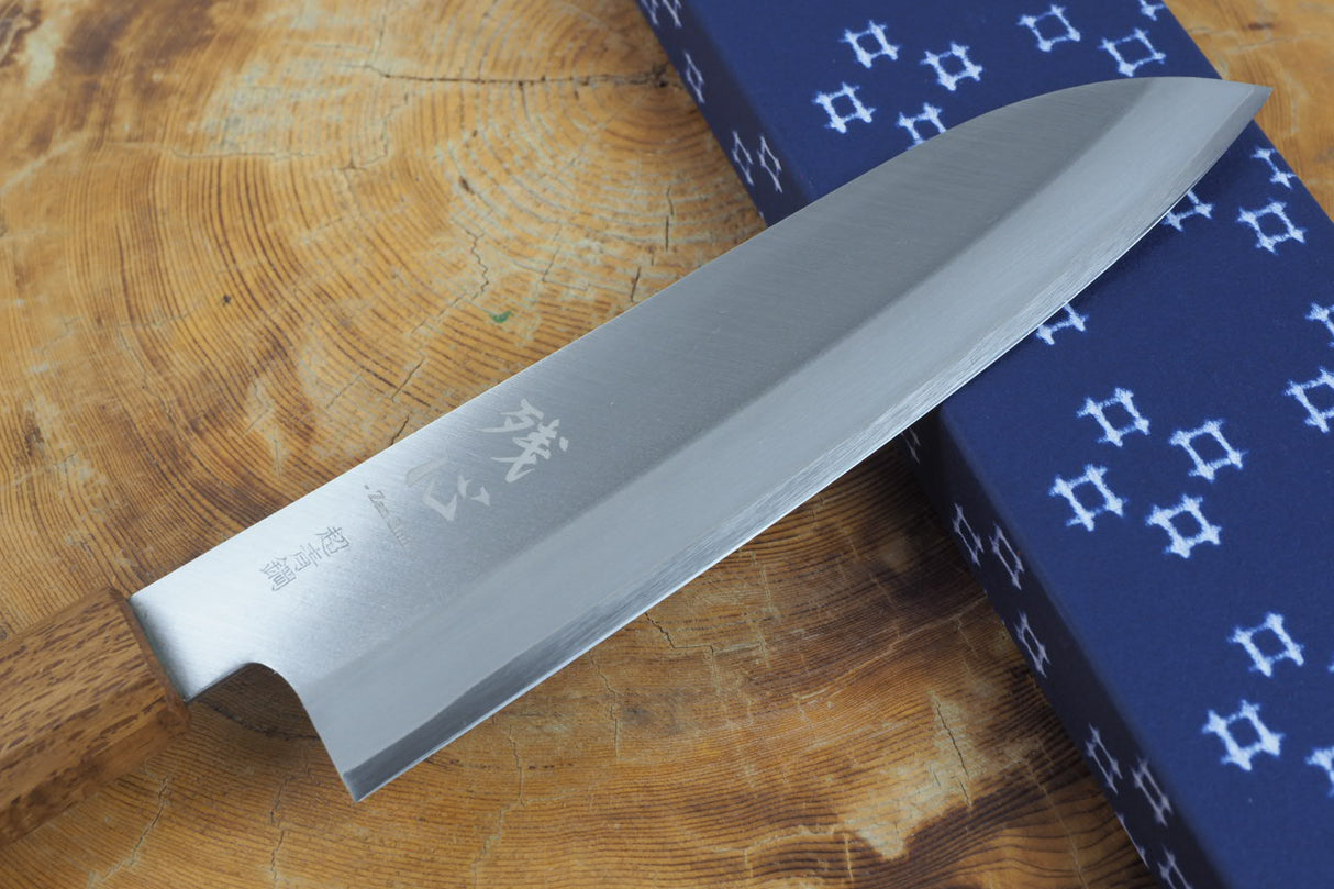 残心 Zan Shin REN (from Seki) - Blue Super steel Santoku with Japanese Oak Handle 18cm