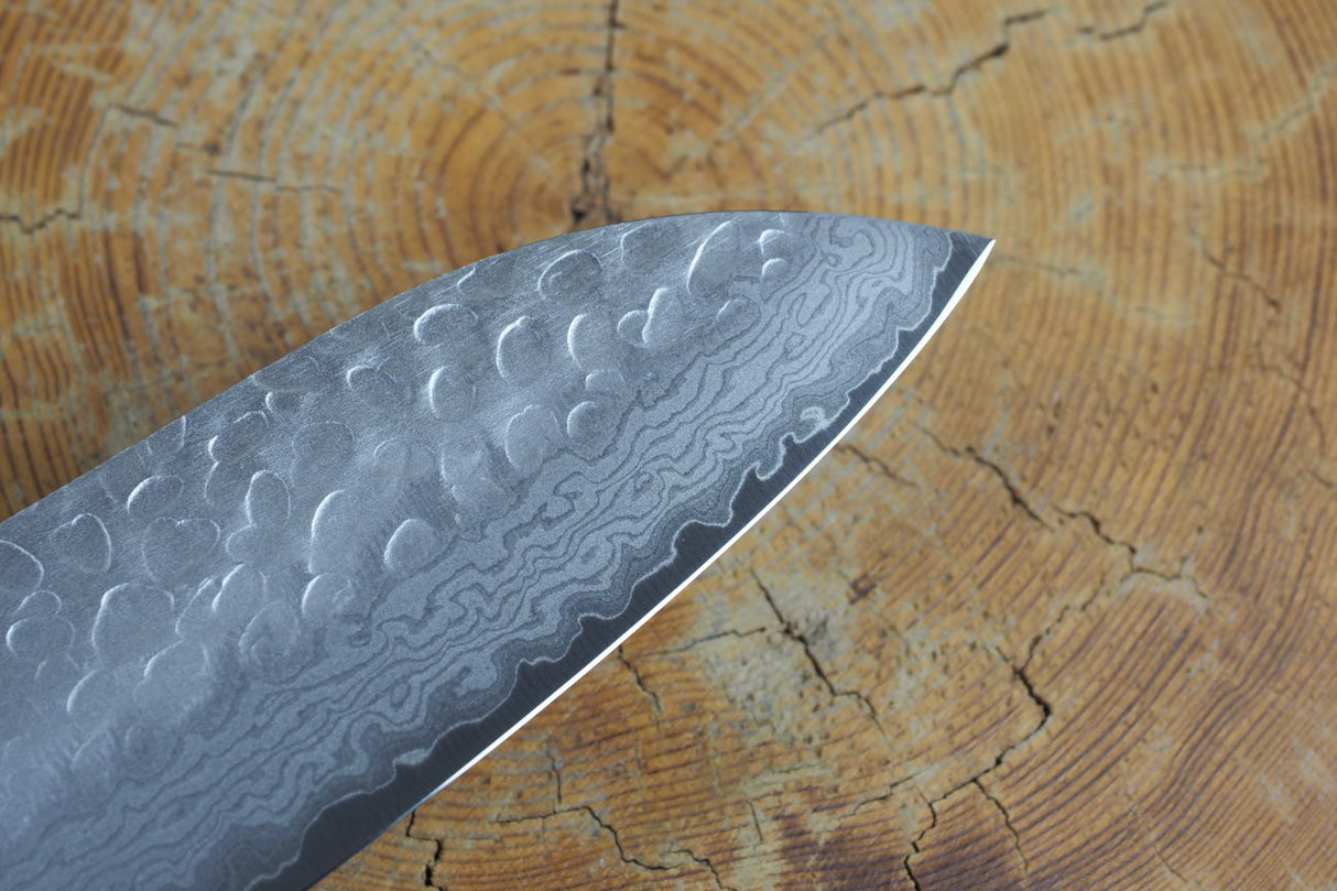 残心 Zan Shin Akatsuki (from Seki) - VG10 Santoku Knife Damascus Hammered Finish 17cm with Mahogany Handle