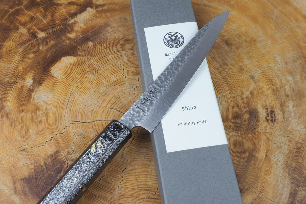 Seki Kanetsugu - Shiun Petty Knife 15cm VG10 Steel with Gold Leaf on Silver Lacquer Oak Handle