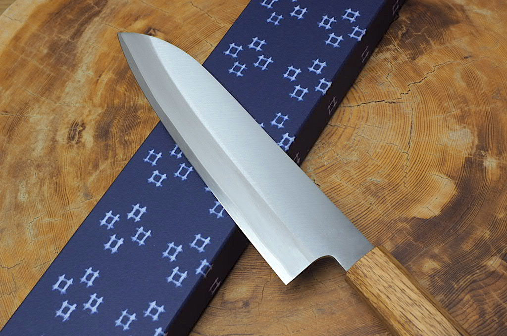 残心 Zan Shin REN (from Seki) - Blue Super steel Santoku with Japanese Oak Handle 18cm