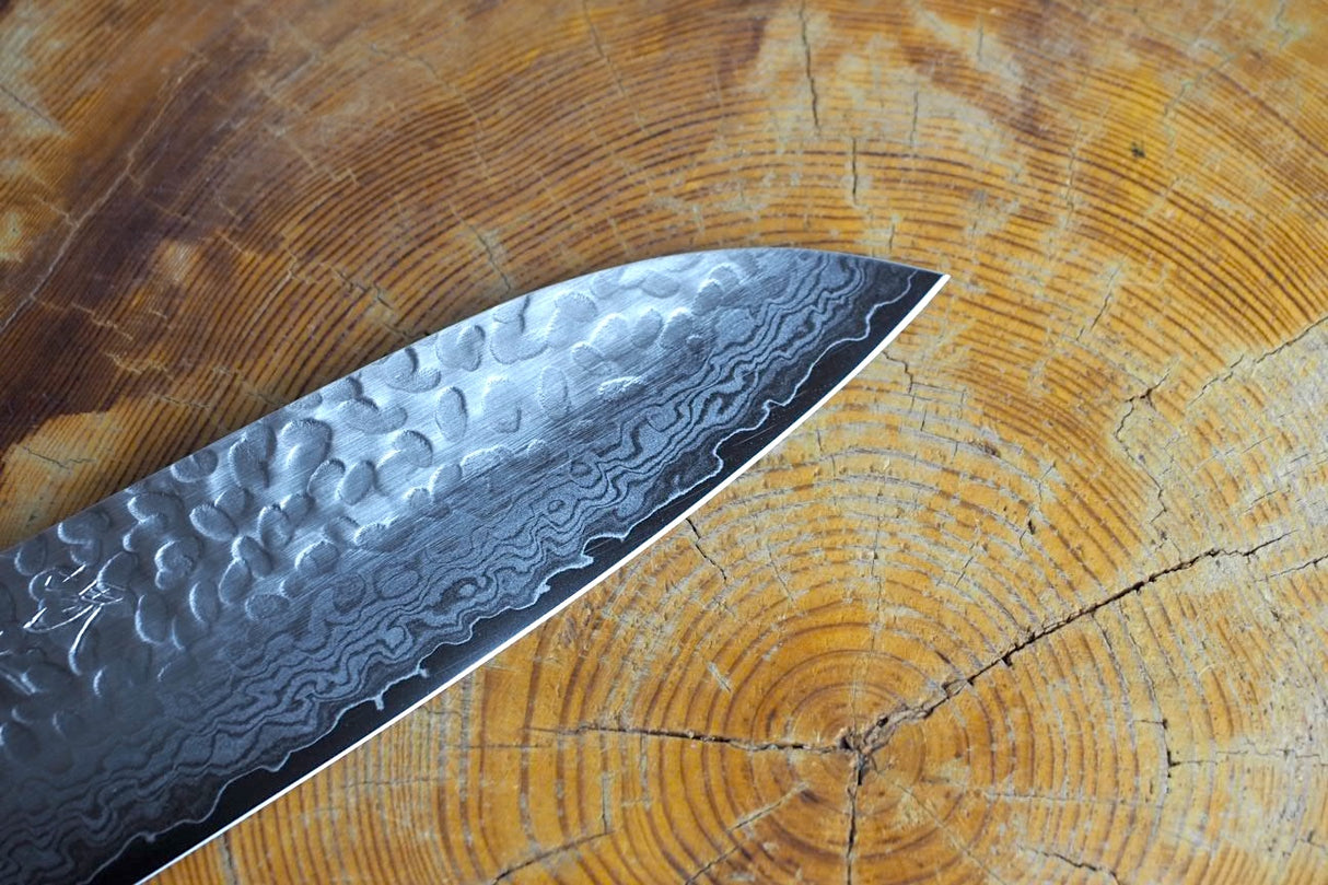 Sakai Jikko "Mille-Feuille" Santoku Knife Damascus with Hammered Finish (18cm)