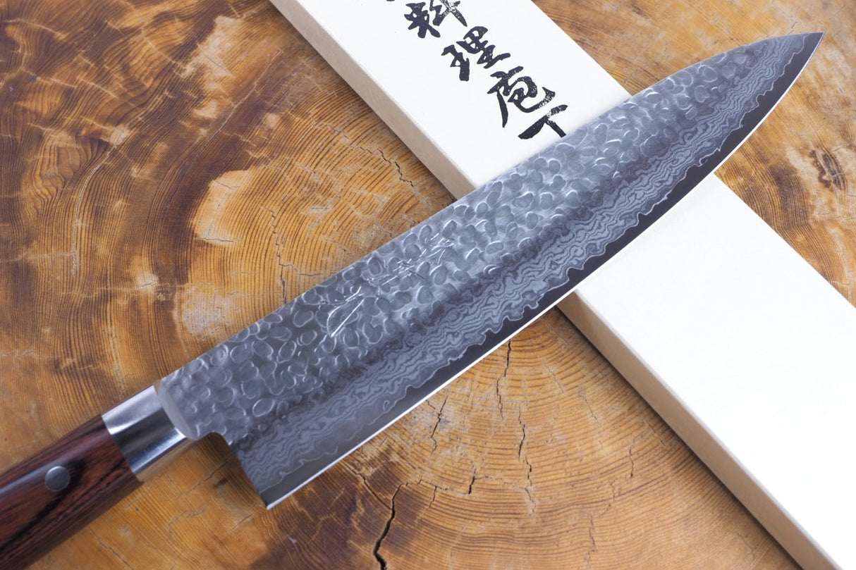 Sakai Jikko "Gyuto" Chef's Knife VG10 Core and Damascus Steel with hammered finish (21cm/24cm)