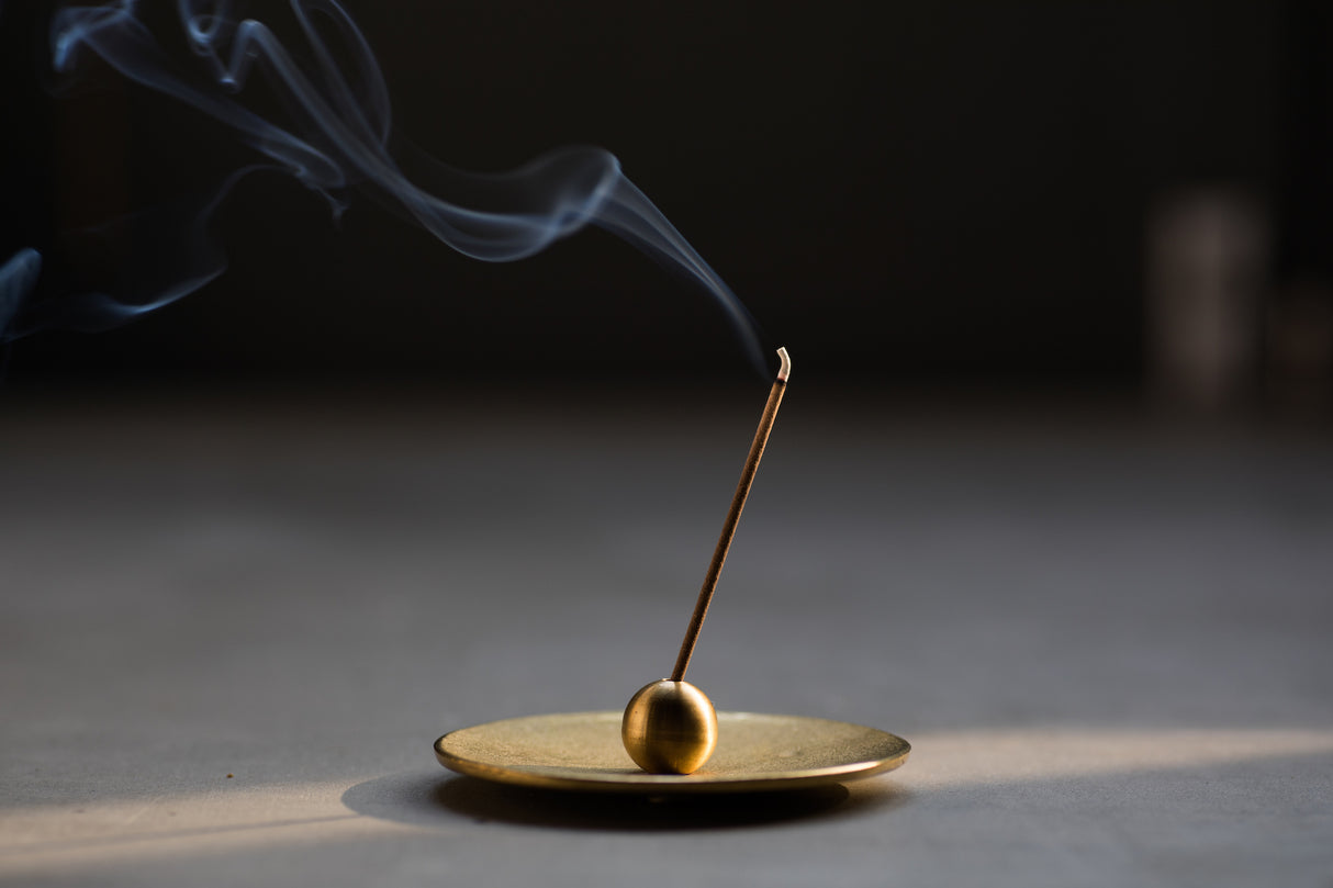 Nousaku - Brass Incense Holder (round shape)