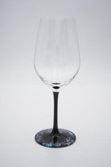 "Raden" Lacquer Coated Crystal Wineglass 365ml - Stone Walls Pattern (black)