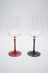 "Raden" Lacquer Coated Crystal Wineglass 365ml - Stone Walls Pattern (black)